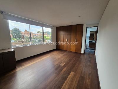 Casa de 5 alcobas en venta en San Jose De Bavaria, Bogotá, 620 m² · foto 11 de 20