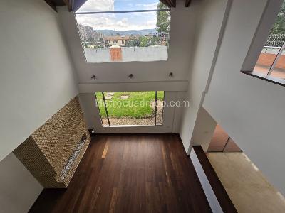 Casa de 5 alcobas en venta en San Jose De Bavaria, Bogotá, 620 m² · foto 3 de 20