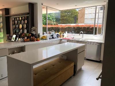 Casa de 4 alcobas en venta en Hacienda San Simon, Bogotá, 373 m² · foto 3 de 20