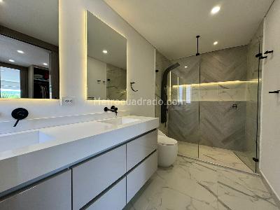 Casa de 4 alcobas en arriendo en San Jose De Bavaria, Bogotá, 400 m² · foto 11 de 20