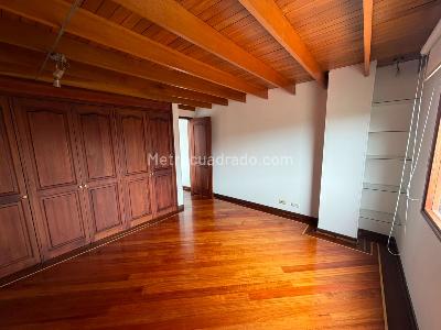 Casa de 4 alcobas en arriendo en San Jose De Bavaria, Bogotá, 400 m² · foto 11 de 20
