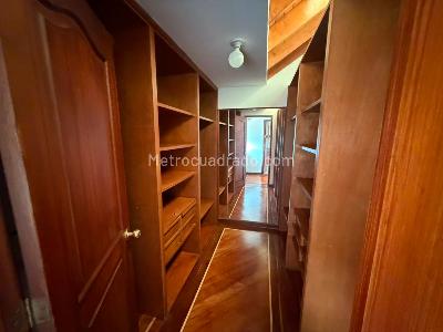Casa de 4 alcobas en arriendo en San Jose De Bavaria, Bogotá, 400 m² · foto 12 de 20