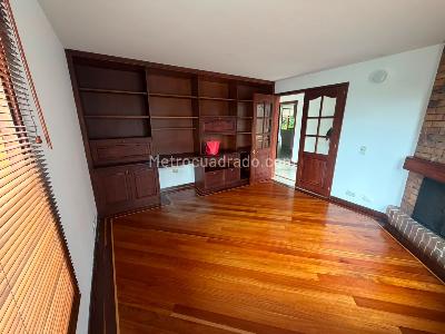 Casa de 4 alcobas en arriendo en San Jose De Bavaria, Bogotá, 400 m² · foto 13 de 20