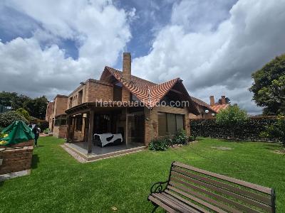 Casa de 3 alcobas en venta en San Jose De Bavaria, Bogotá, 360 m² · foto 20 de 20