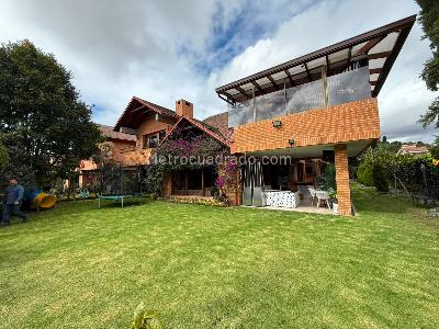 Casa de 4 alcobas en venta en San Jose De Bavaria, Bogotá, 550 m² · foto 11 de 18