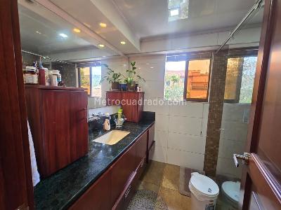 Casa de 4 alcobas en venta en San Jose De Bavaria, Bogotá, 320 m² · foto 15 de 18