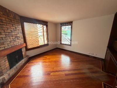 Casa de 4 alcobas en venta en San Jose De Bavaria, Bogotá, 400 m² · foto 14 de 20