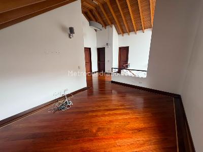 Casa de 4 alcobas en venta en San Jose De Bavaria, Bogotá, 400 m² · foto 7 de 20
