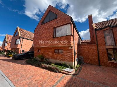 Casa de 3 alcobas en arriendo en San Jose De Bavaria, Bogotá, 200 m² · foto 14 de 16