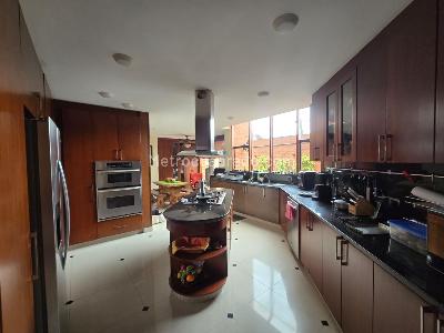 Casa de 4 alcobas en venta en San Jose De Bavaria, Bogotá, 800 m² · foto 5 de 20