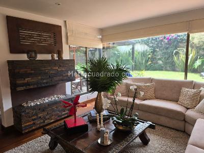 Casa de 4 alcobas en venta en San Jose De Bavaria, Bogotá, 628 m² · foto 4 de 12