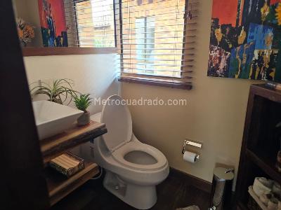 Casa de 4 alcobas en venta en San Jose De Bavaria, Bogotá, 628 m² · foto 9 de 12