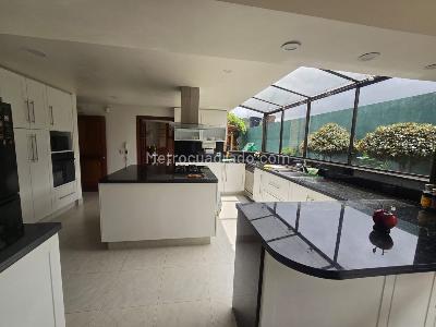 Casa de 3 alcobas en venta en San Jose De Bavaria, Bogotá, 800 m² · foto 4 de 20