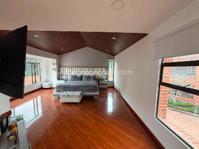 Casa de 4 alcobas en venta en San Jose De Bavaria, Bogotá, 800 m² · foto 11 de 18
