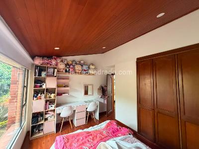Casa de 4 alcobas en venta en San Jose De Bavaria, Bogotá, 800 m² · foto 9 de 18