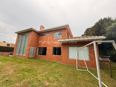 Casa de 4 alcobas en venta en Hacienda San Simon, Bogotá, 520 m² · foto 18 de 19