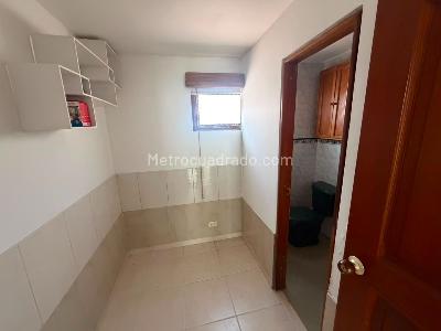 Casa de 3 alcobas en venta en San Jose De Bavaria, Bogotá, 200 m² · foto 12 de 16