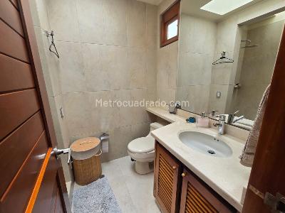 Casa de 3 alcobas en venta en San Jose De Bavaria, Bogotá, 780 m² · foto 16 de 20