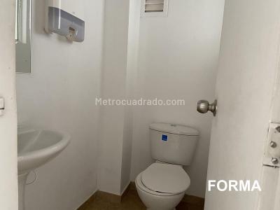 Casa de 5 alcobas en arriendo en Santa Barbara Oriental, Bogotá, 400 m² · foto 7 de 20