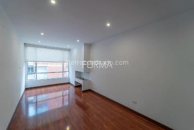 Apartamento de 2 alcobas en arriendo en Santa Barbara, Bogotá, 64 m² · foto 2 de 7