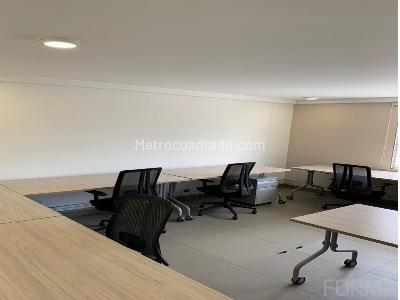 Casa de 5 alcobas en arriendo en Santa Barbara Alta, Bogotá, 350 m² · foto 6 de 11