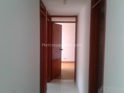 Apartamento de 3 alcobas en arriendo en Castilla, Bogotá, 60 m² · foto 3 de 14