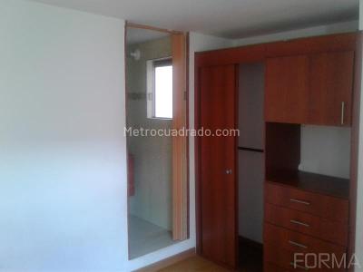 Apartamento de 3 alcobas en arriendo en Castilla, Bogotá, 60 m² · foto 8 de 14