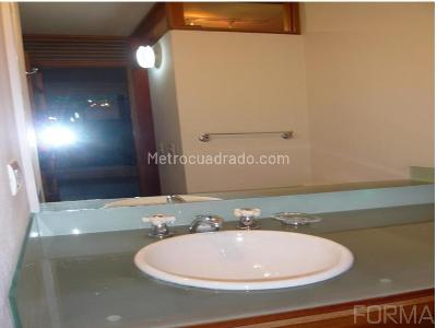 Apartaestudio en arriendo en Los Rosales, Bogotá, 65 m² · foto 12 de 13