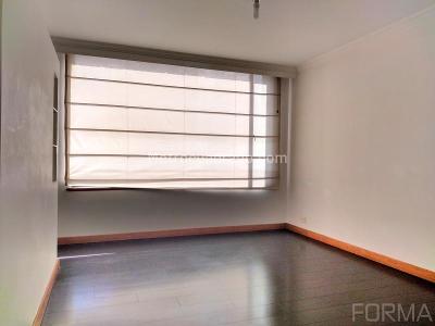 Apartamento de 3 alcobas en arriendo en Santa Barbara Occidental, Bogotá, 139 m² · foto 4 de 20