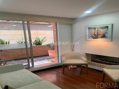Apartaestudio en arriendo en Santa Barbara Central, Bogotá, 57 m² · foto 2 de 10