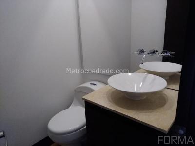 Apartaestudio en arriendo en Santa Barbara, Bogotá, 59 m² · foto 11 de 11