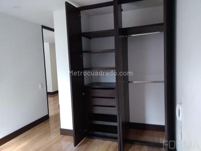 Apartaestudio en arriendo en Santa Barbara, Bogotá, 59 m² · foto 7 de 11