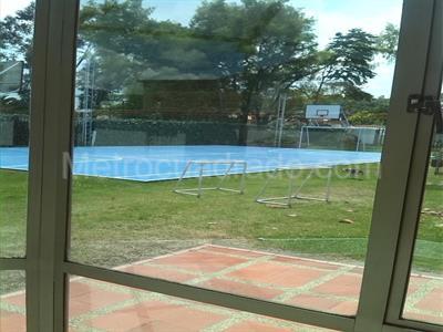 Casa de 3 alcobas en venta en San Jose De Bavaria, Bogotá, 600 m² · foto 7 de 13