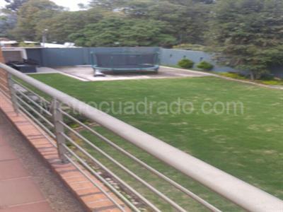 Casa de 5 alcobas en venta en San Jose De Bavaria, Bogotá, 1600 m² · foto 15 de 20