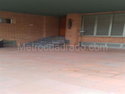 Casa de 5 alcobas en venta en San Jose De Bavaria, Bogotá, 1600 m² · foto 19 de 20