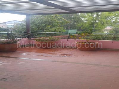 Casa de 4 alcobas en venta en San Jose De Bavaria, Bogotá, 800 m² · foto 12 de 18