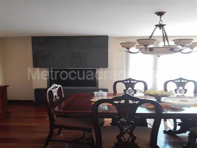 Casa de 5 alcobas en venta en San Jose De Bavaria, Bogotá · foto 4 de 13