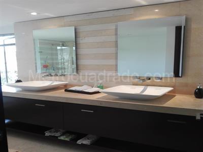 Casa de 3 alcobas en venta en San Jose De Bavaria, Bogotá, 1200 m² · foto 12 de 18