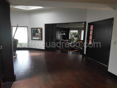 Casa de 3 alcobas en venta en San Jose De Bavaria, Bogotá, 1200 m² · foto 7 de 18
