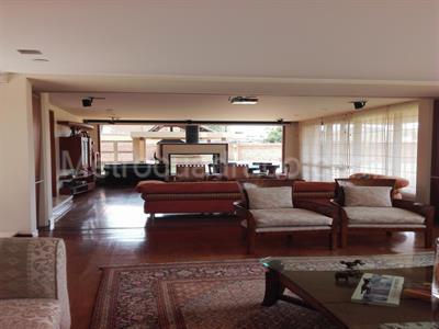 Casa de 5 alcobas en venta en San Jose De Bavaria, Bogotá · foto 3 de 20