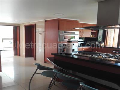 Casa de 5 alcobas en venta en San Jose De Bavaria, Bogotá · foto 6 de 20