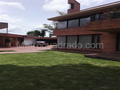 Casa de 5 alcobas en venta en San Jose De Bavaria, Bogotá · foto 9 de 20