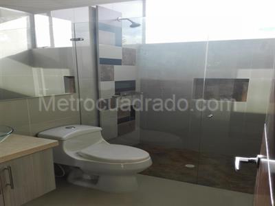 Casa de 4 alcobas en venta en San Jose De Bavaria, Bogotá, 900 m² · foto 10 de 10