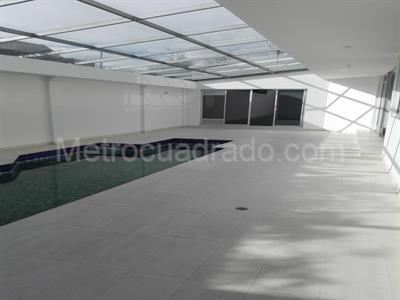 Casa de 4 alcobas en venta en San Jose De Bavaria, Bogotá, 900 m² · foto 3 de 10