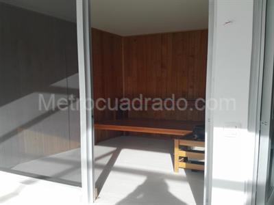 Casa de 4 alcobas en venta en San Jose De Bavaria, Bogotá, 900 m² · foto 5 de 10