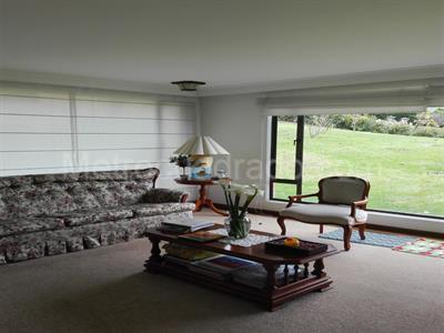 Casa de 3 alcobas en venta en San Jose De Bavaria, Bogotá, 600 m² · foto 2 de 10