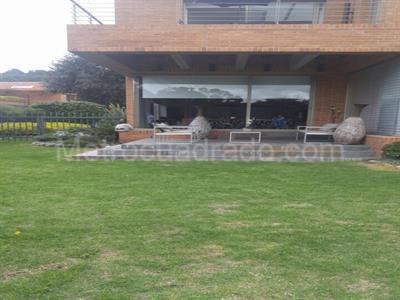 Casa de 5 alcobas en venta en San Jose De Bavaria, Bogotá, 1100 m² · foto 16 de 20