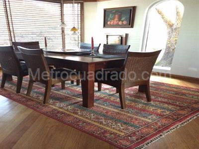 Casa de 3 alcobas en venta en San Jose De Bavaria, Bogotá, 350 m² · foto 2 de 11
