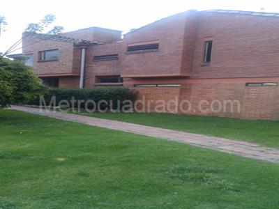 Casa de 3 alcobas en venta en San Jose De Bavaria, Bogotá, 649 m² · foto 7 de 11