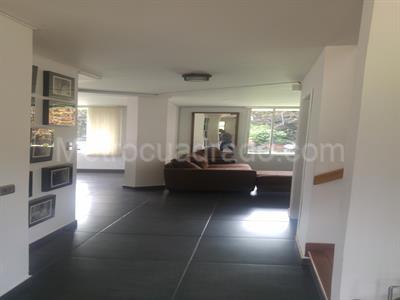 Casa de 3 alcobas en venta en San Jose De Bavaria, Bogotá, 600 m² · foto 4 de 8